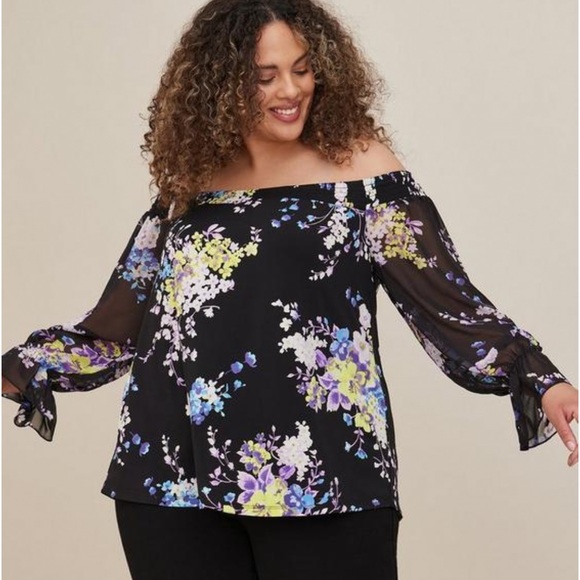 NWT!! TORRID floral off shoulder top, 3X. - Picture 2 of 9